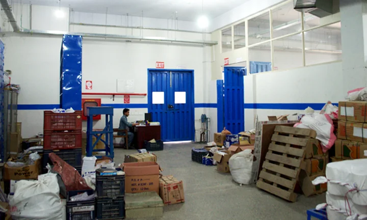 Yarn & Raw Materials Warehouse (2)